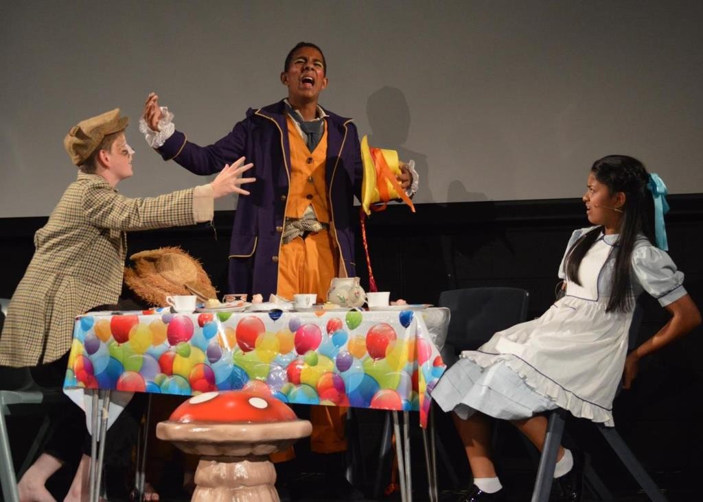 Alice in Wonderland & Through the Looking Glass